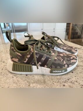 adidas junior's Camouflage Sneakers in Olive and Brown NWT